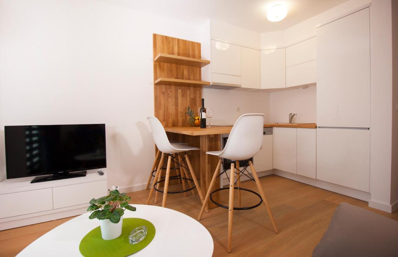 Mt City Apartments Makarska Exterior foto